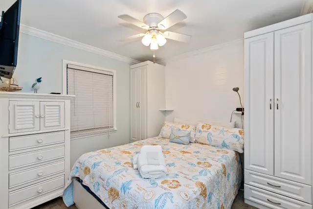 Bedroom at The Breakers 336