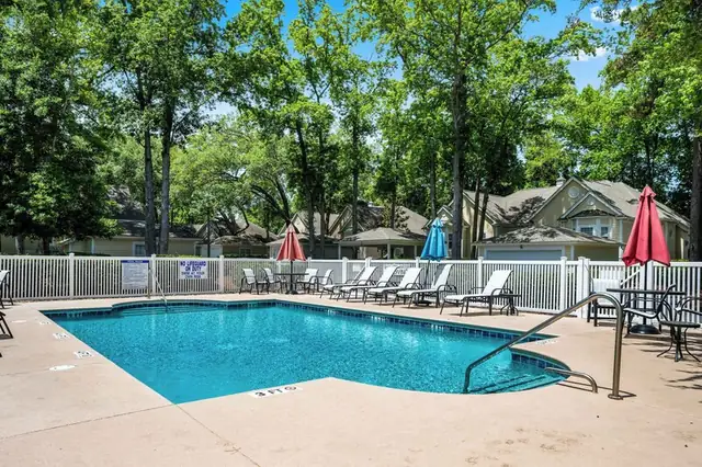 Pool at The Links