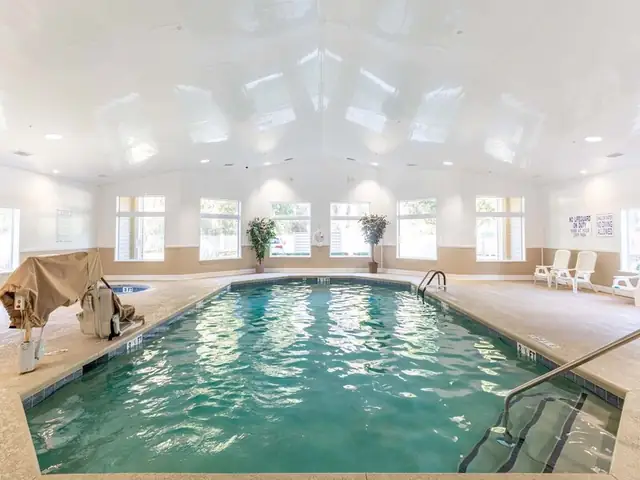 Indoor pool at The Spa on Port Royal Sound