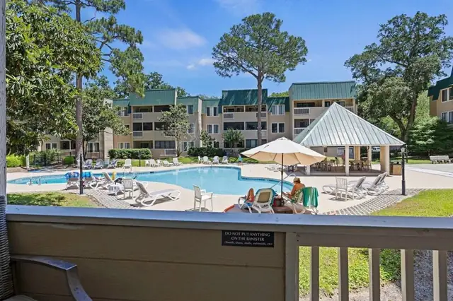 The Spa on Port Royal Sound's shared pool