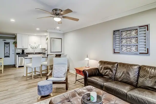 Living room at The Spa on Port Royal Sound 1221