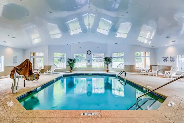 The Spa on Port Royal Sound's shared pool
