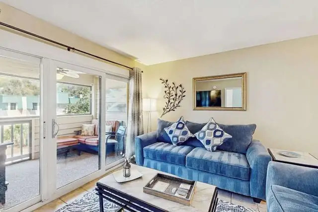 Living room at The Spa on Port Royal Sound 2309