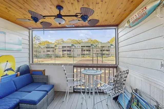 Balcony at The Spa on Port Royal Sound 3117