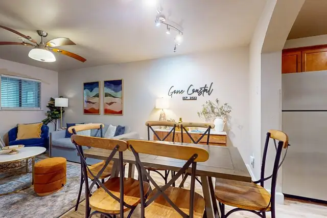 Dining area at The Spa on Port Royal Sound 3134