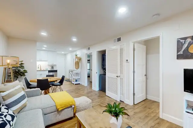 Living room at The Spa on Port Royal Sound 3136