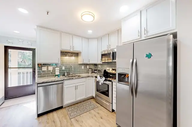 Kitchen at The Spa on Port Royal Sound 3309