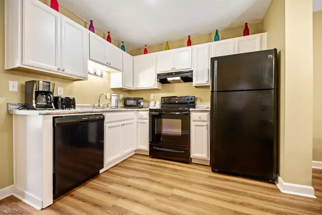 Kitchen at The Spa on Port Royal Sound 1115