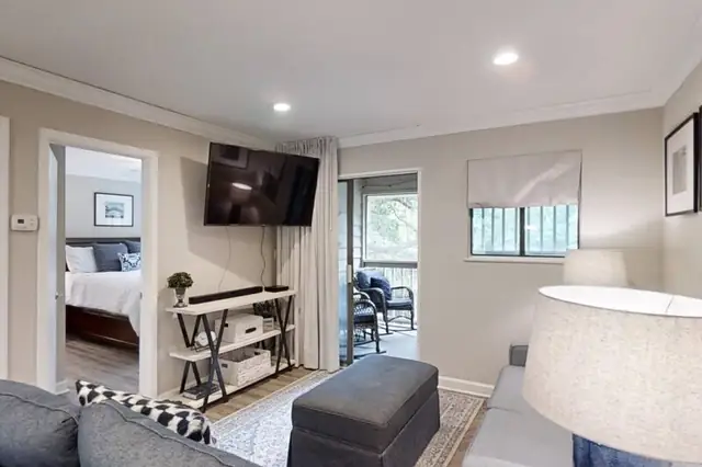 Living room at The Spa on Port Royal Sound 1326