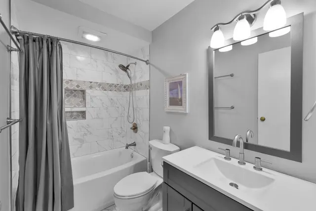 Bathroom at Treetops 8005