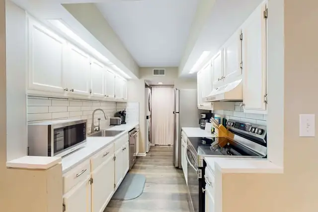 Kitchen at Treetops 5503