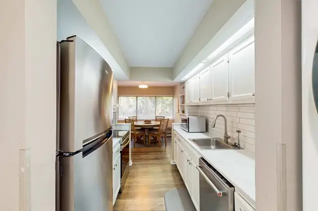 Kitchen at Treetops 5503