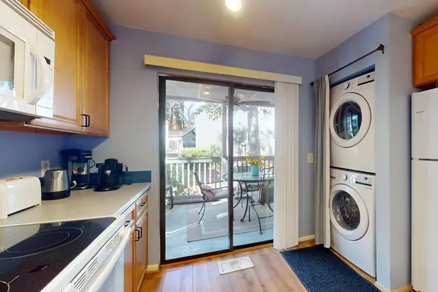 Kitchen at Treetops 7705