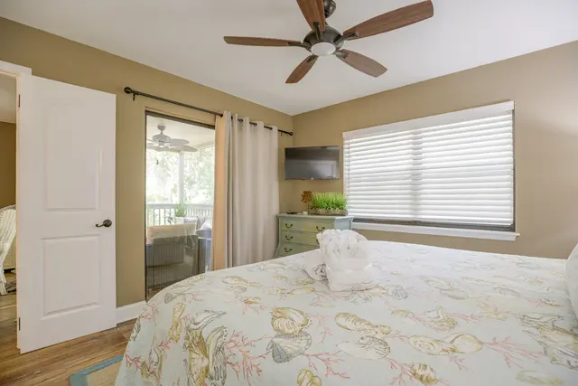 Bedroom at Treetops 8001