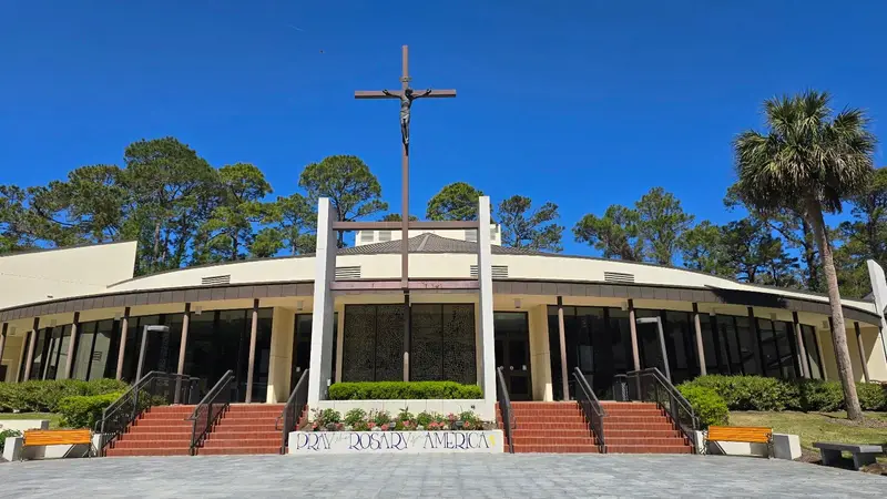 Holy Family Catholic Church