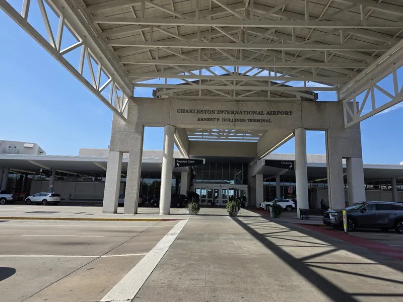 Charleston International (CHS)