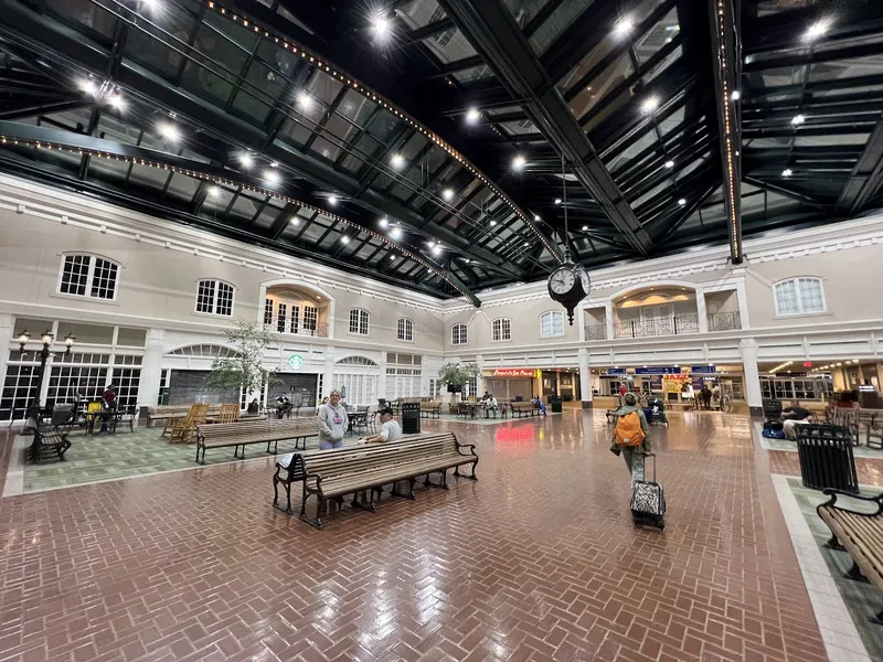 Savannah/Hilton Head International (SAV)