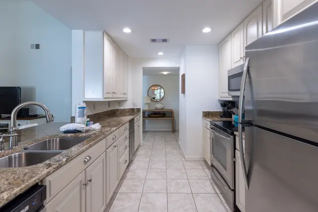 Photo 7 of Bluff Villas 1690