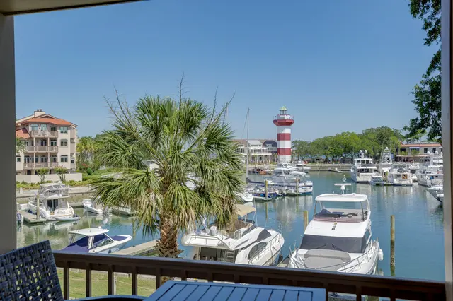 Harbour view at Caravel Court 1028