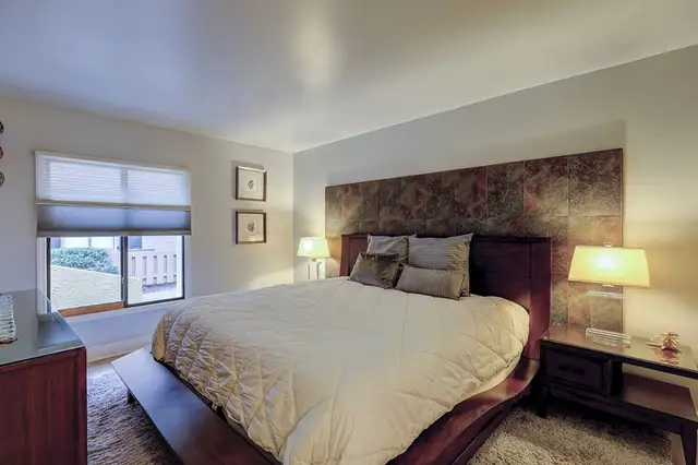 Bedroom at Clipper Court 814