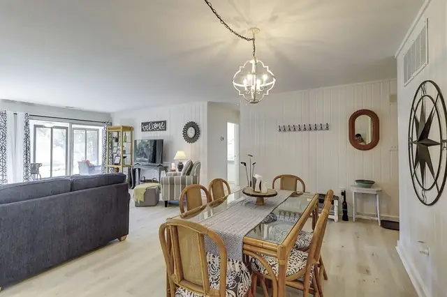 Dining area at Fairway Lane Villas 73