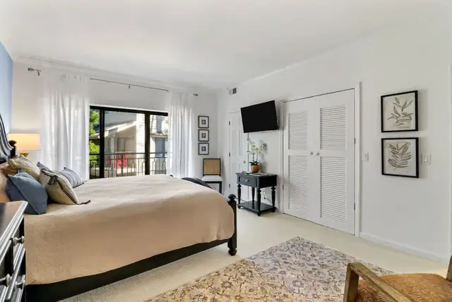 Bedroom at Harbour South Club 1102