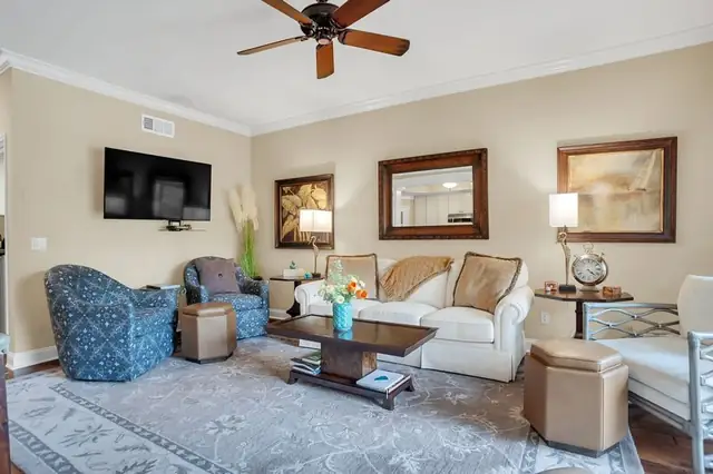 Living room at Harbour South Club 1112