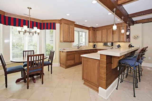 Kitchen at Harbour South Club 1116