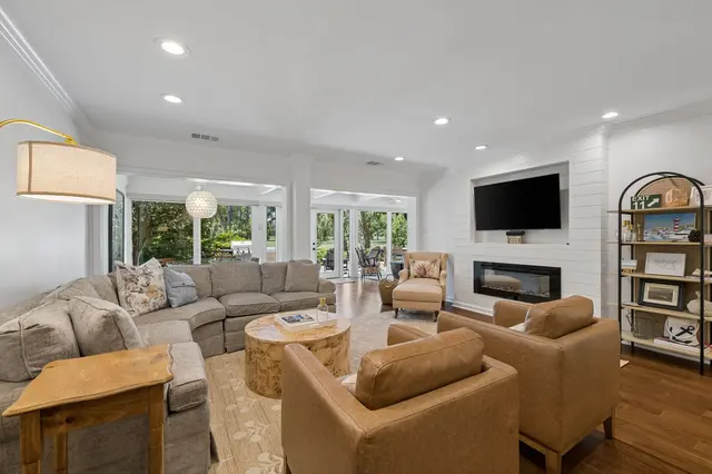 Living room at Harbourwood 155