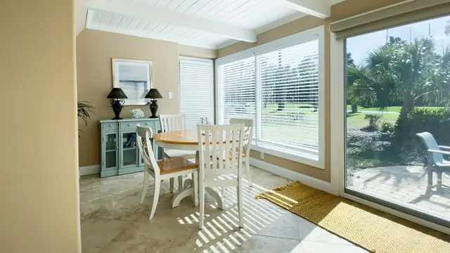 Dining area at Harbourwood 153