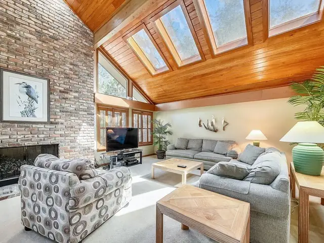 Living room of this home in Sea Pines
