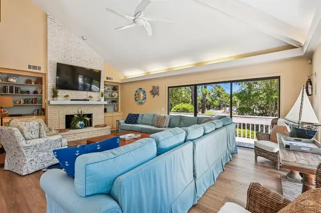 Living room of this home in Sea Pines