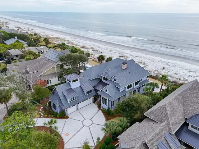 Outside of this home in Sea Pines