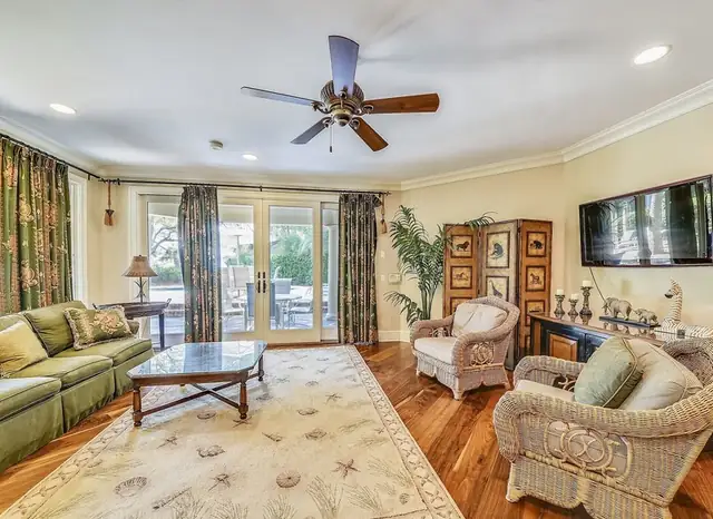 Living room of this home in Sea Pines