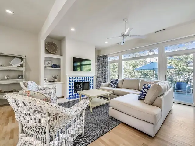 Living room of this home in Sea Pines