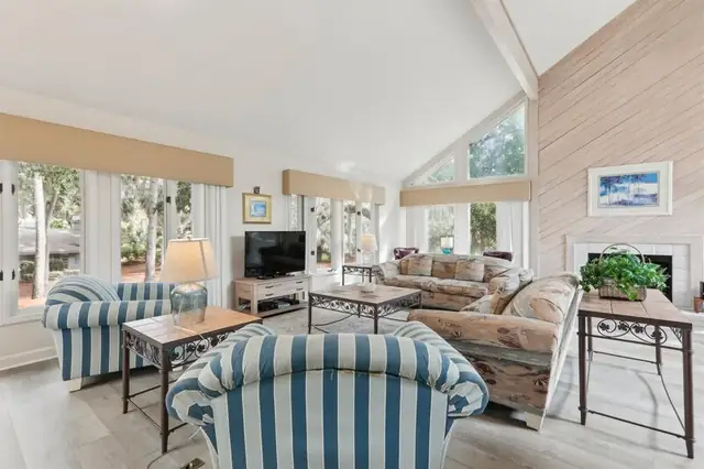 Living room of this home in Sea Pines