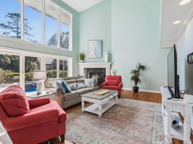Living room of this home in Sea Pines