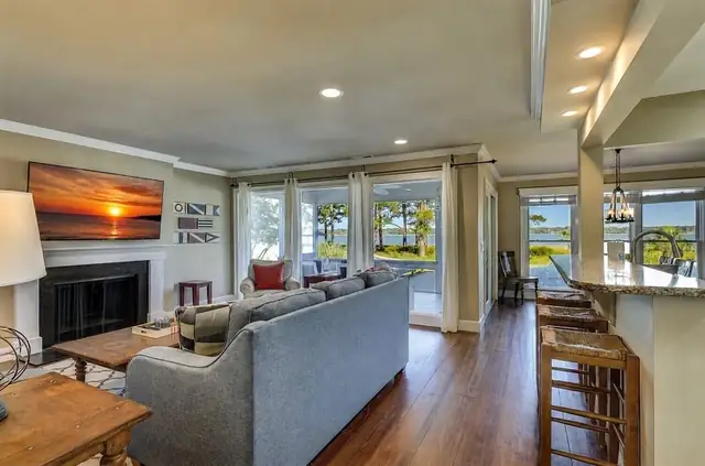 Living room of this home in Sea Pines