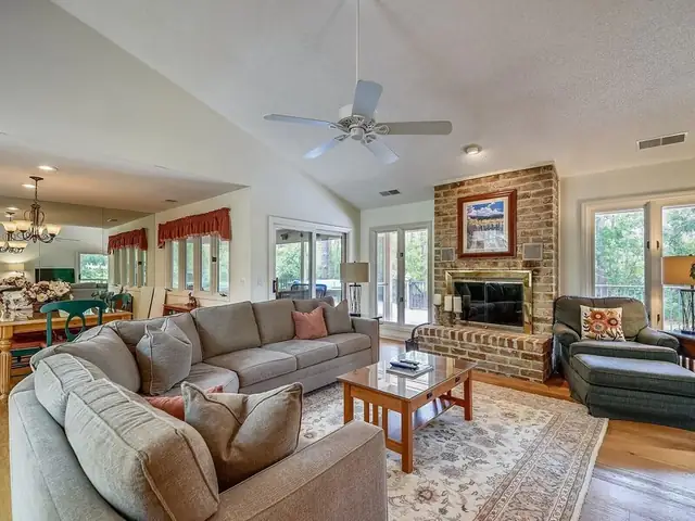 Living room of this home in Sea Pines