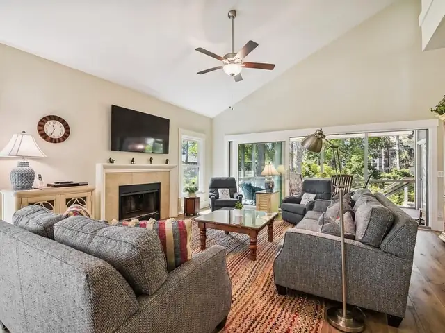 Living room of this home in Sea Pines