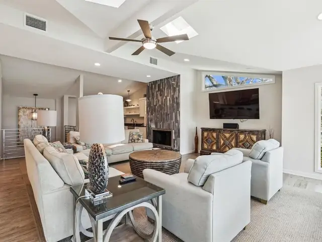 Living room of this home in Sea Pines