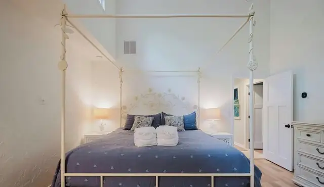 Bedroom of this home in Sea Pines