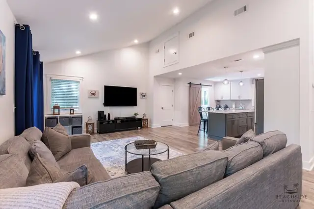 Living room of this home in Sea Pines