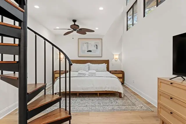 Bedroom of this home in Sea Pines