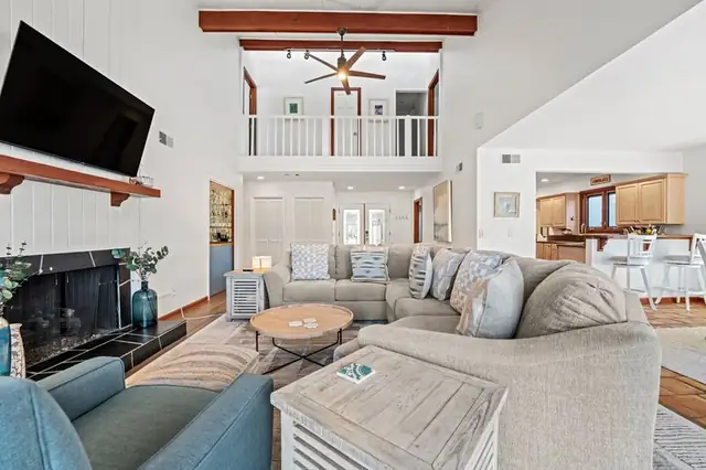 Living room of this home in Sea Pines