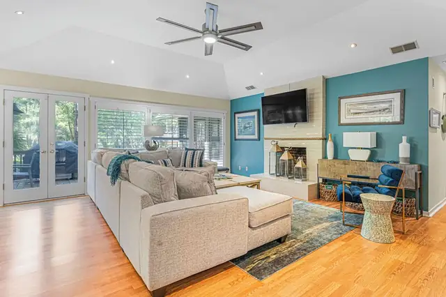 Living room of this home in Sea Pines