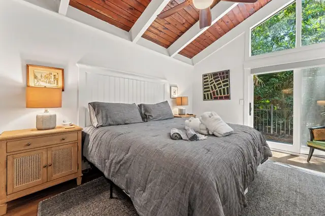 Bedroom of this home in Sea Pines