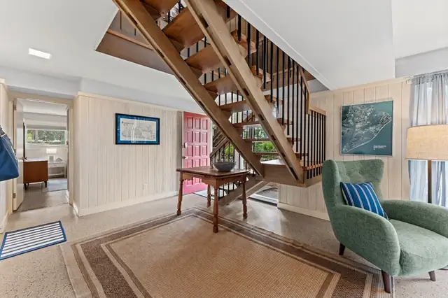Living room of this home in Sea Pines