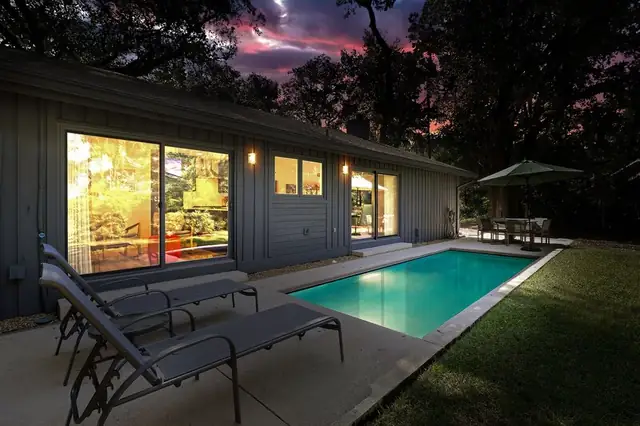 Outside of this home in Sea Pines
