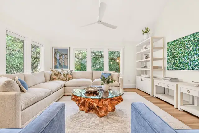 Living room of this home in Sea Pines